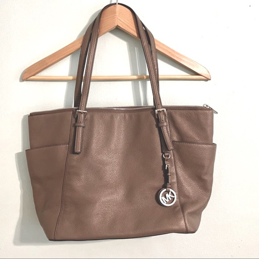 Michael Kors Jet Set East West Pebbled Tote